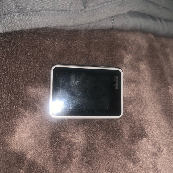 GoPro 7 WHITE Works Perfect - Picture 2 of 2